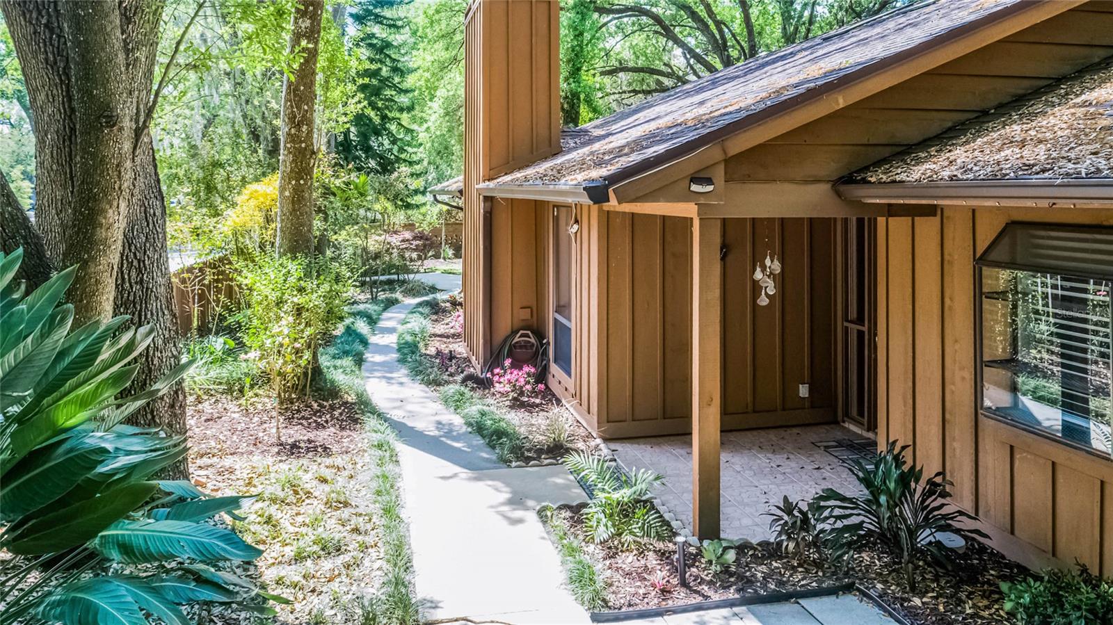 1 W VILLAGE DR, OVIEDO, FL, 32765