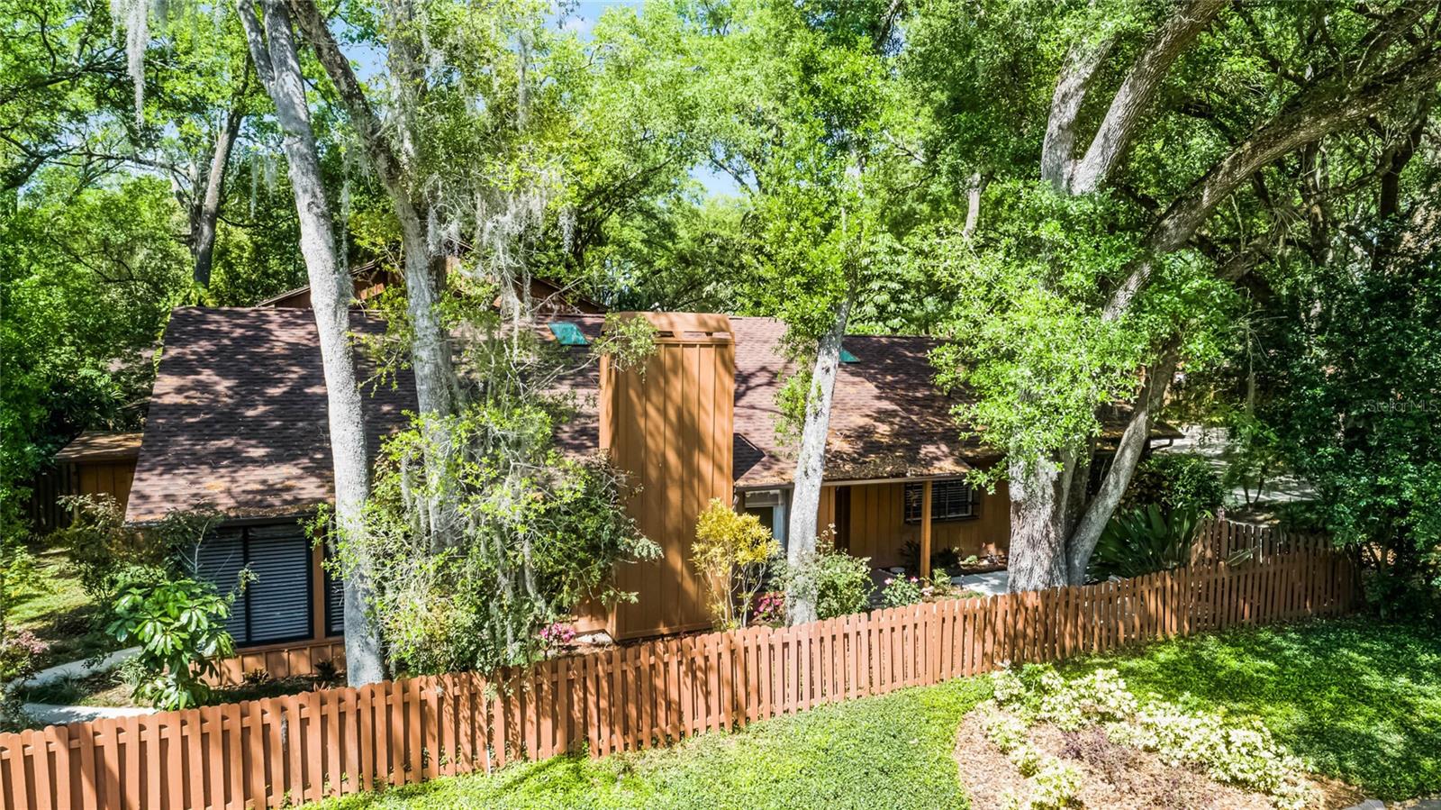 1 W VILLAGE DR, OVIEDO, FL, 32765