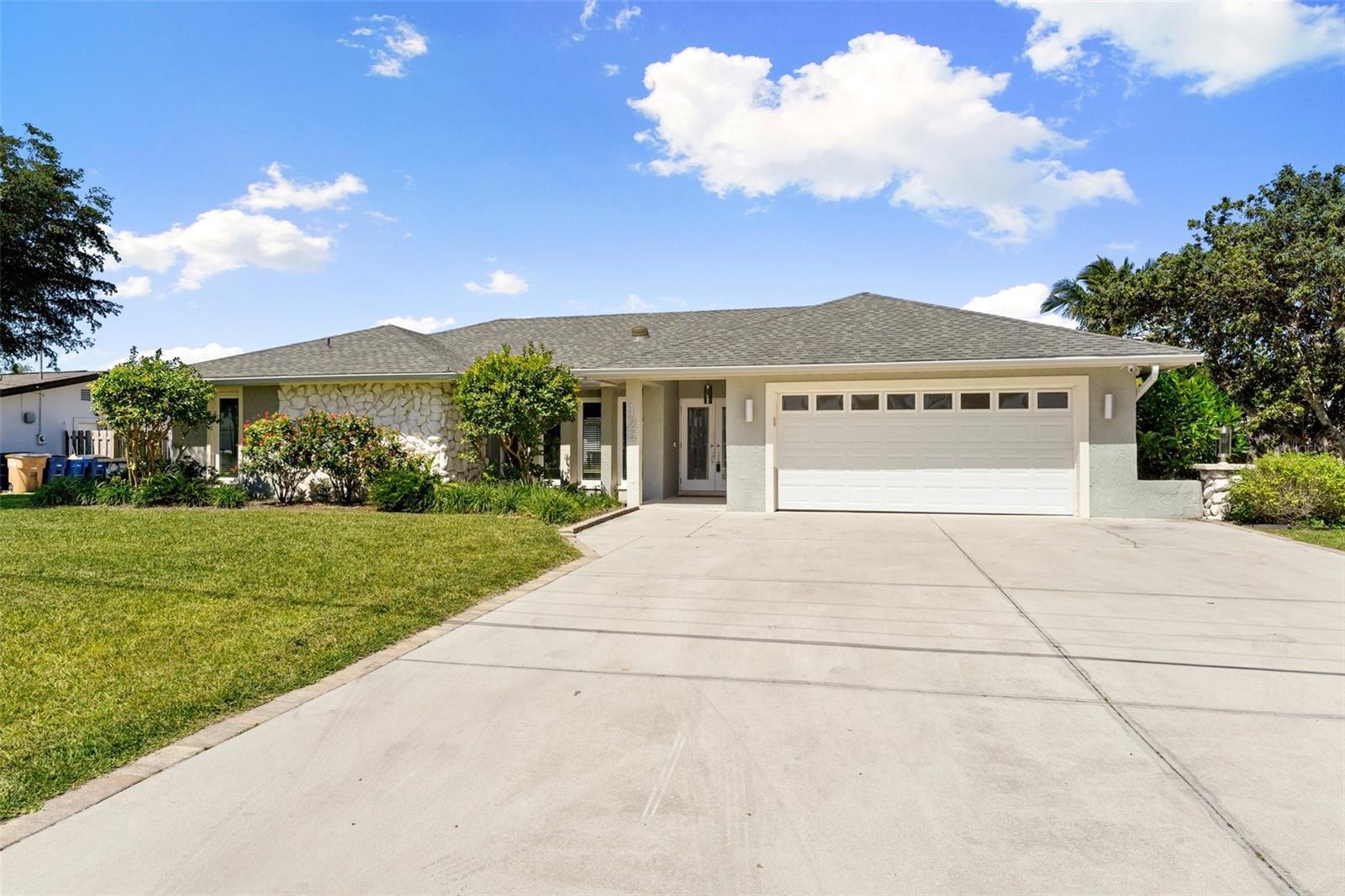 124 E NORTH SHORE AVE, NORTH FORT MYERS, FL, 33917