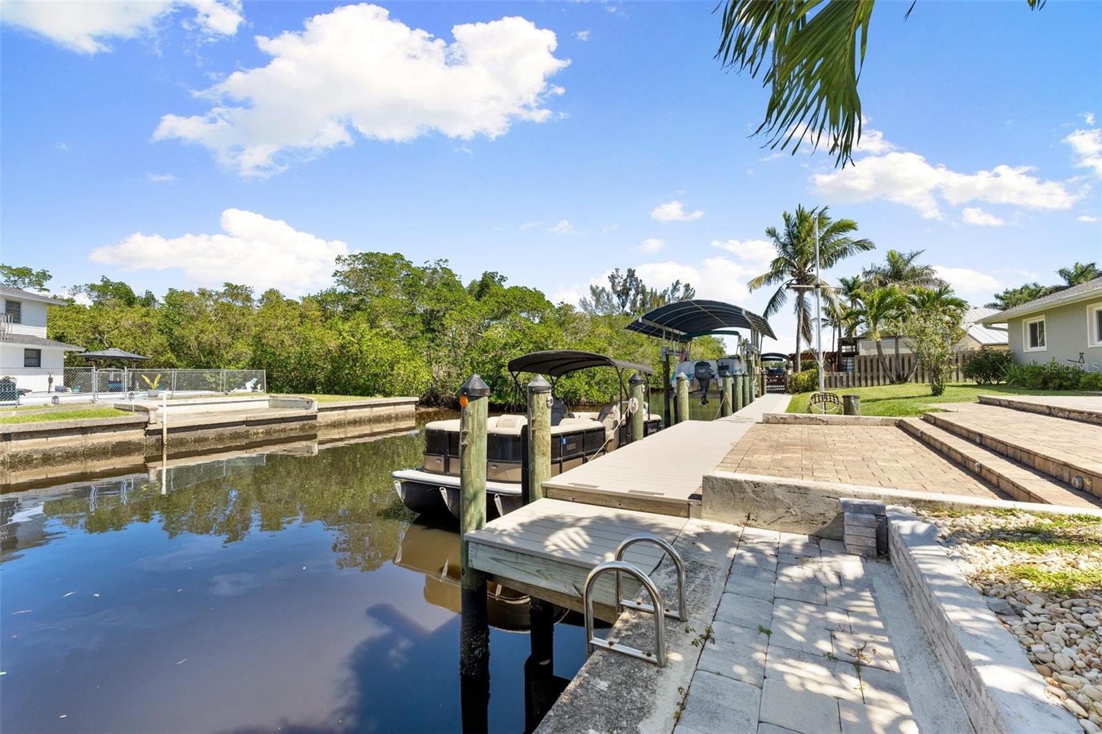 124 E NORTH SHORE AVE, NORTH FORT MYERS, FL, 33917