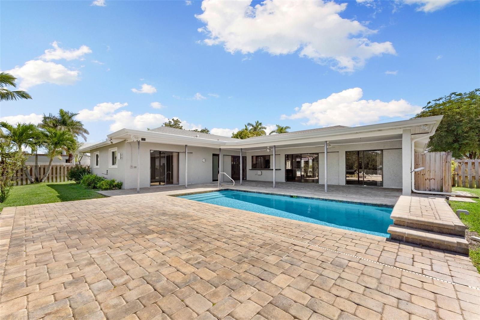 124 E NORTH SHORE AVE, NORTH FORT MYERS, FL, 33917