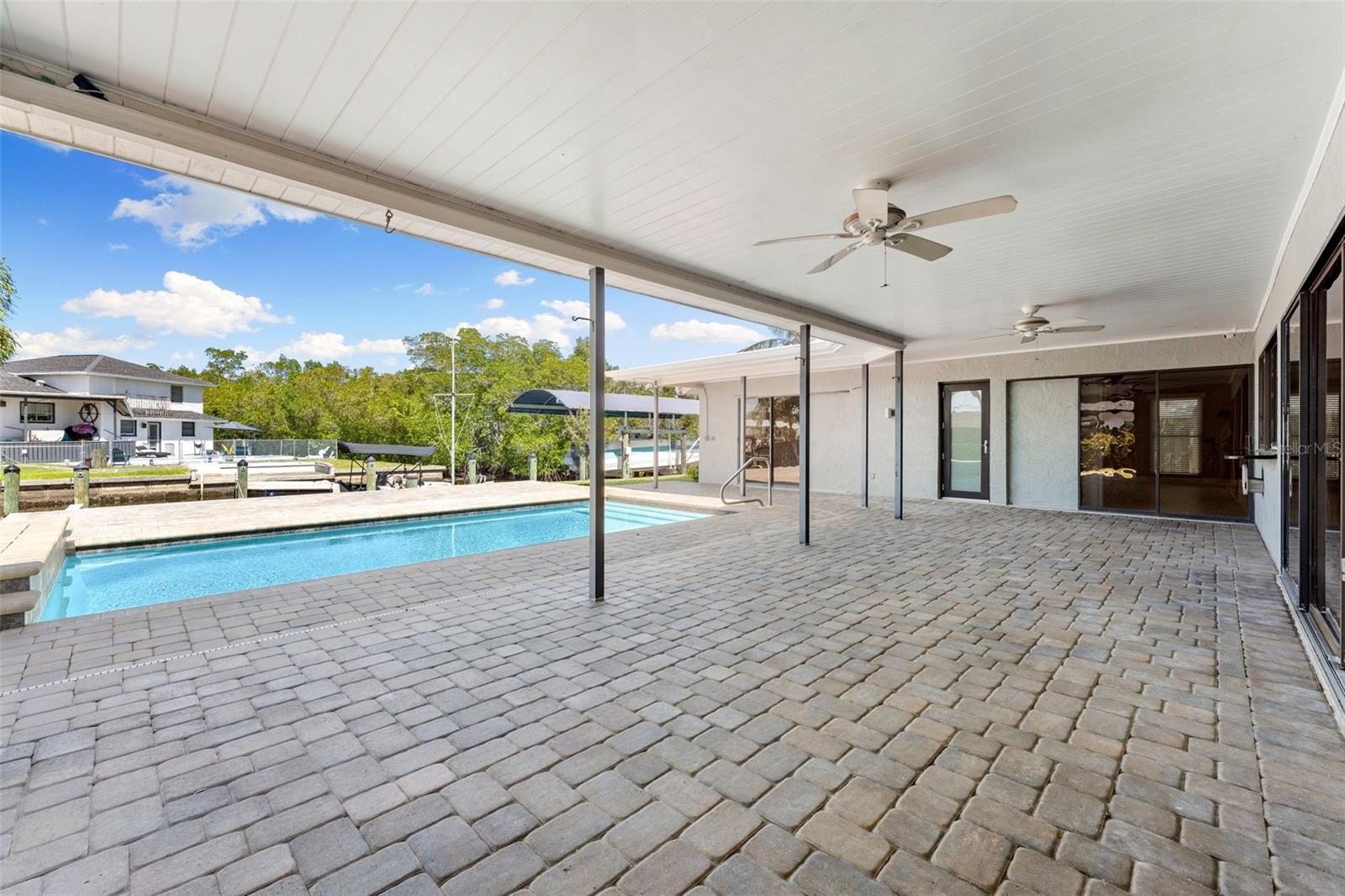 124 E NORTH SHORE AVE, NORTH FORT MYERS, FL, 33917