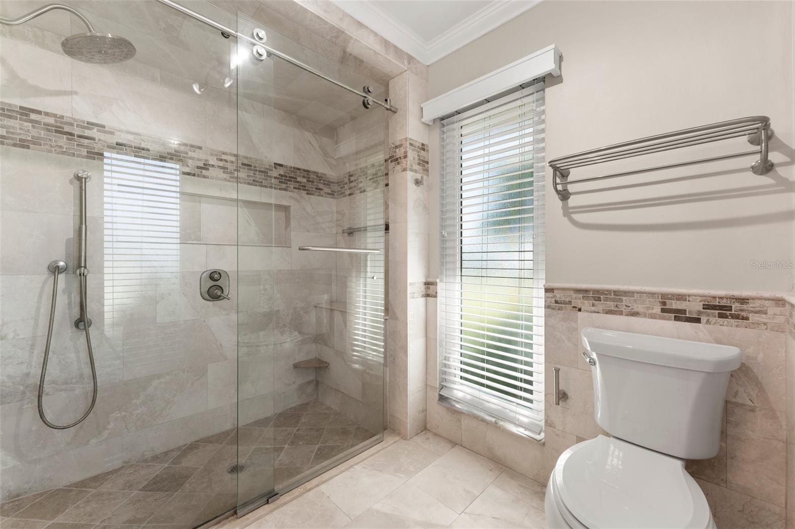 124 E NORTH SHORE AVE, NORTH FORT MYERS, FL, 33917