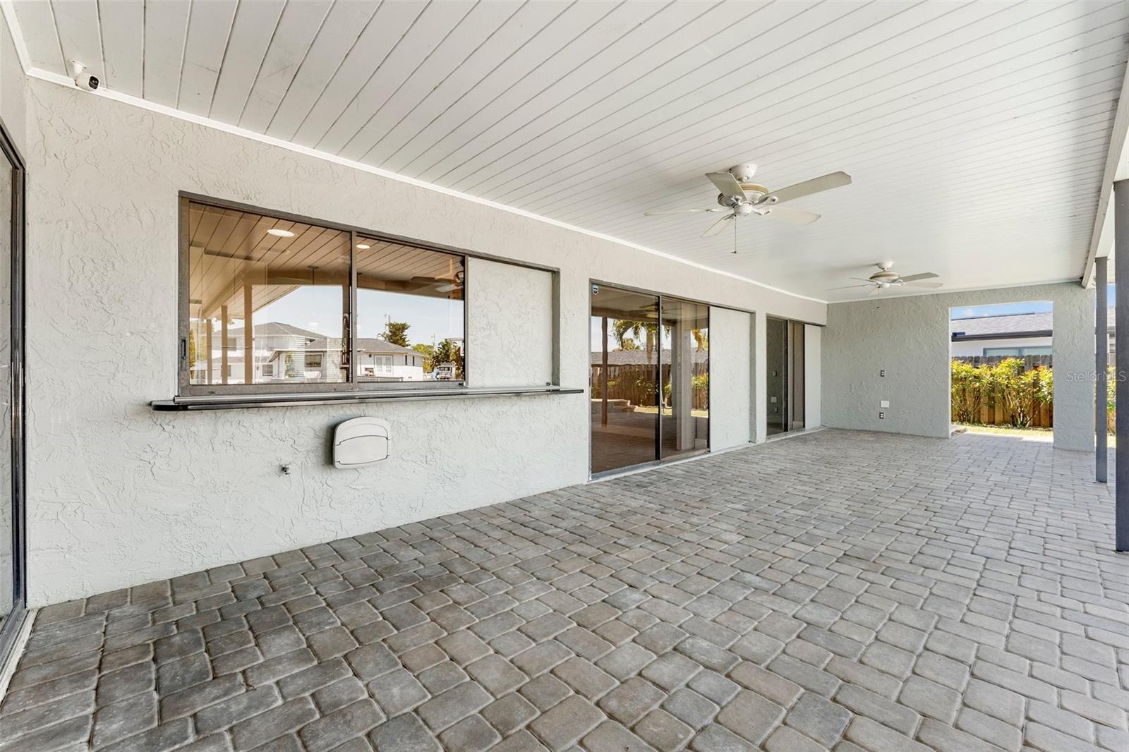 124 E NORTH SHORE AVE, NORTH FORT MYERS, FL, 33917