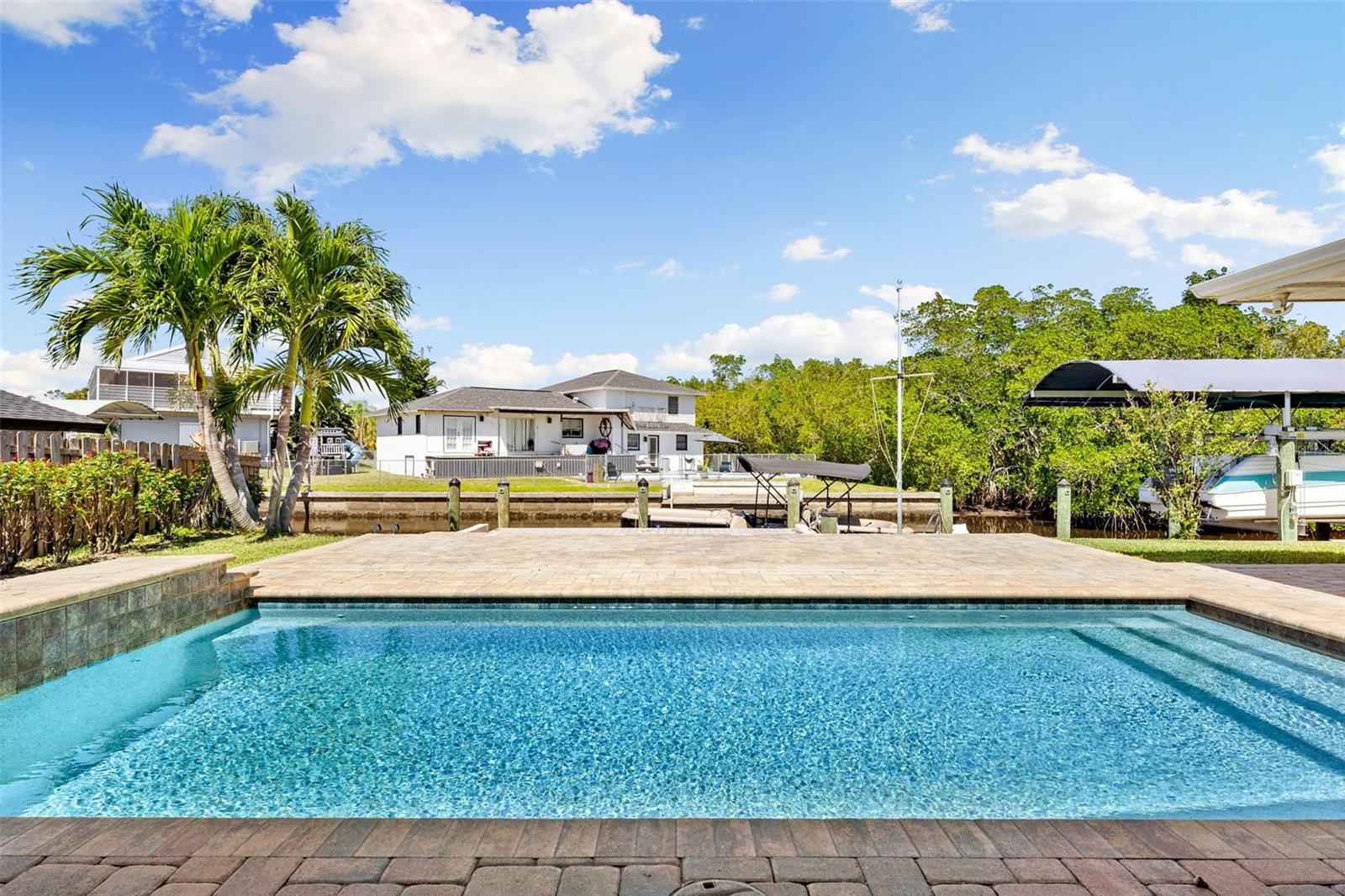 124 E NORTH SHORE AVE, NORTH FORT MYERS, FL, 33917