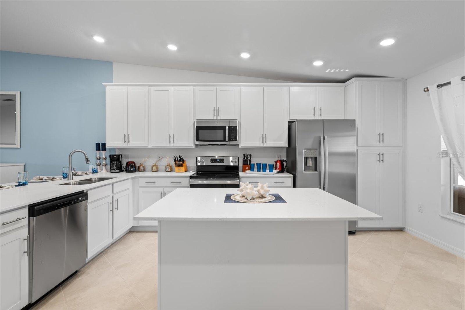 12390 WELLEN GOLF ST #201, VENICE, FL, 34293