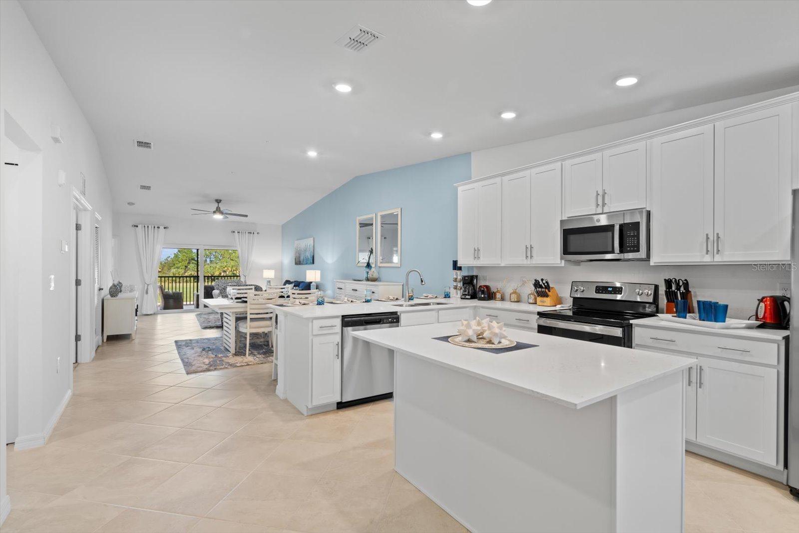 12390 WELLEN GOLF ST #201, VENICE, FL, 34293