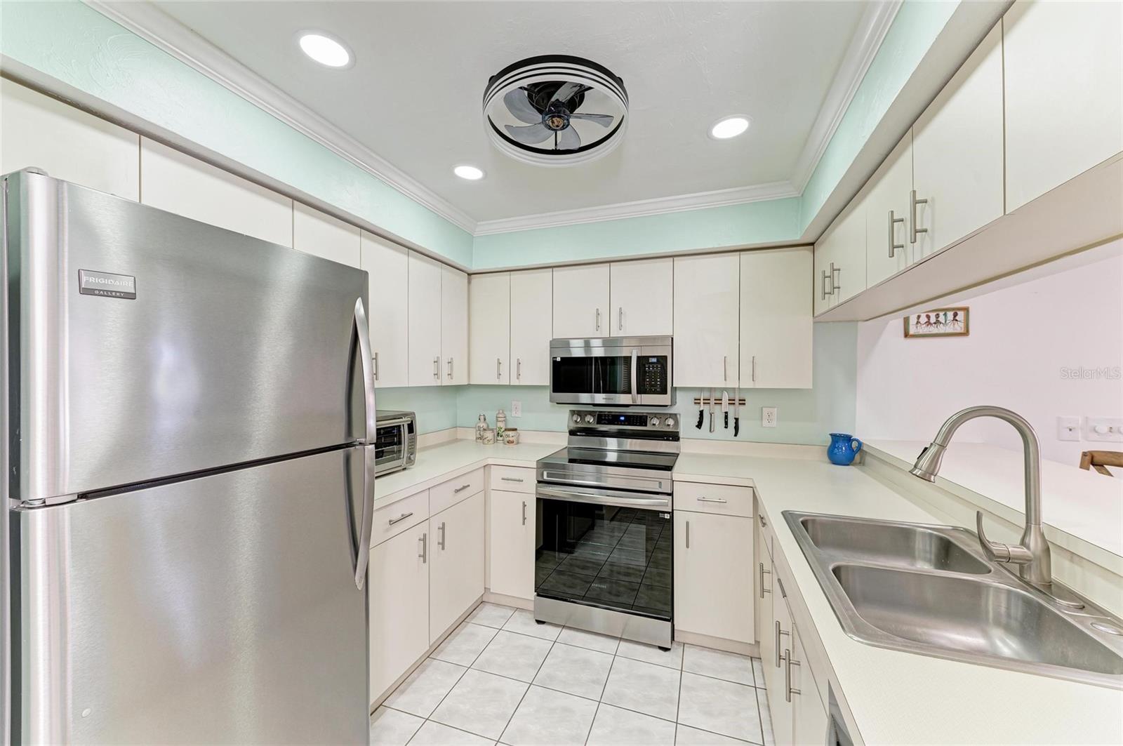 628 ESTUARY DR, BRADENTON, FL, 34209