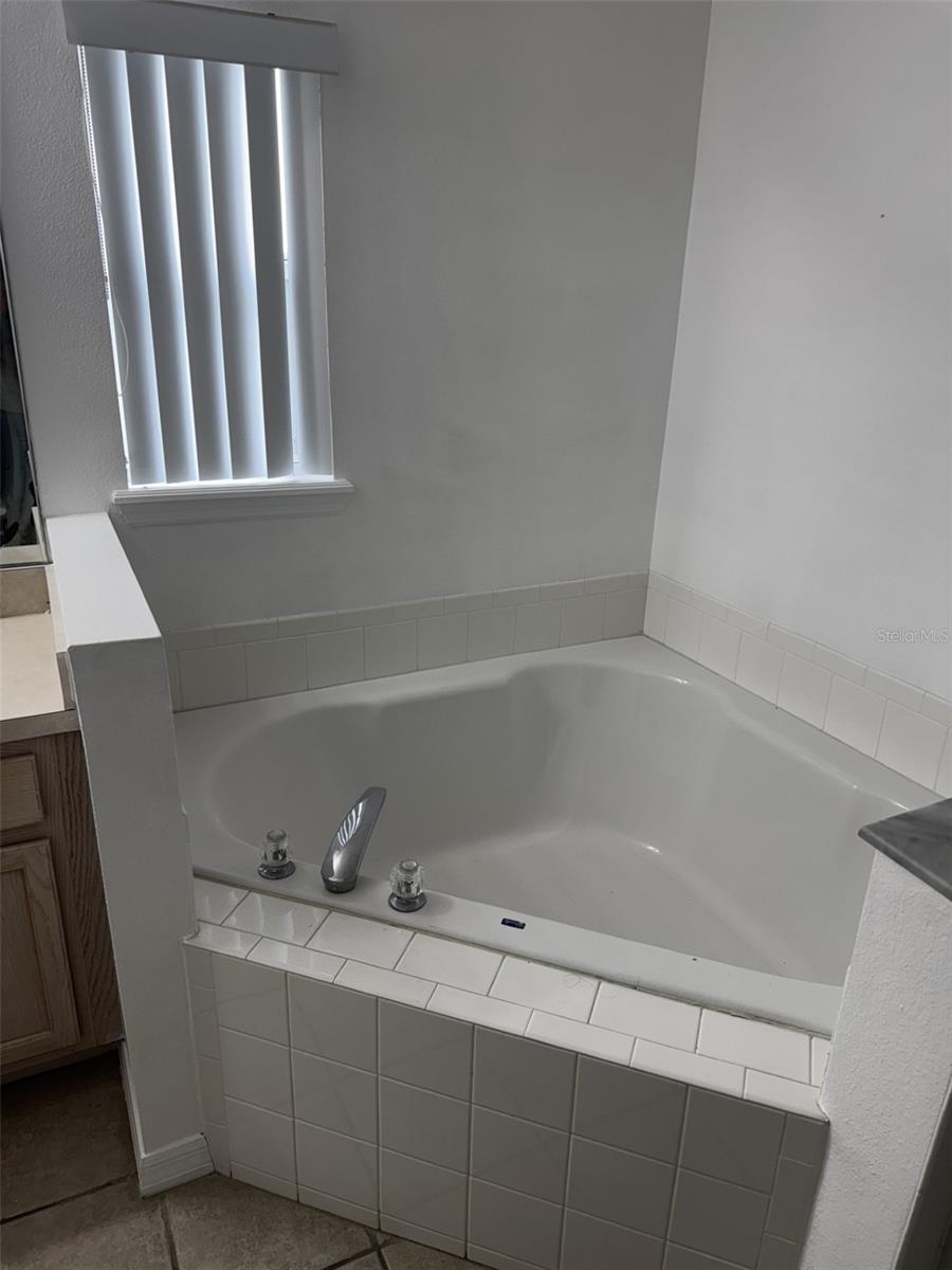 1144 CLEAR CREEK CIR, CLERMONT, FL, 34714