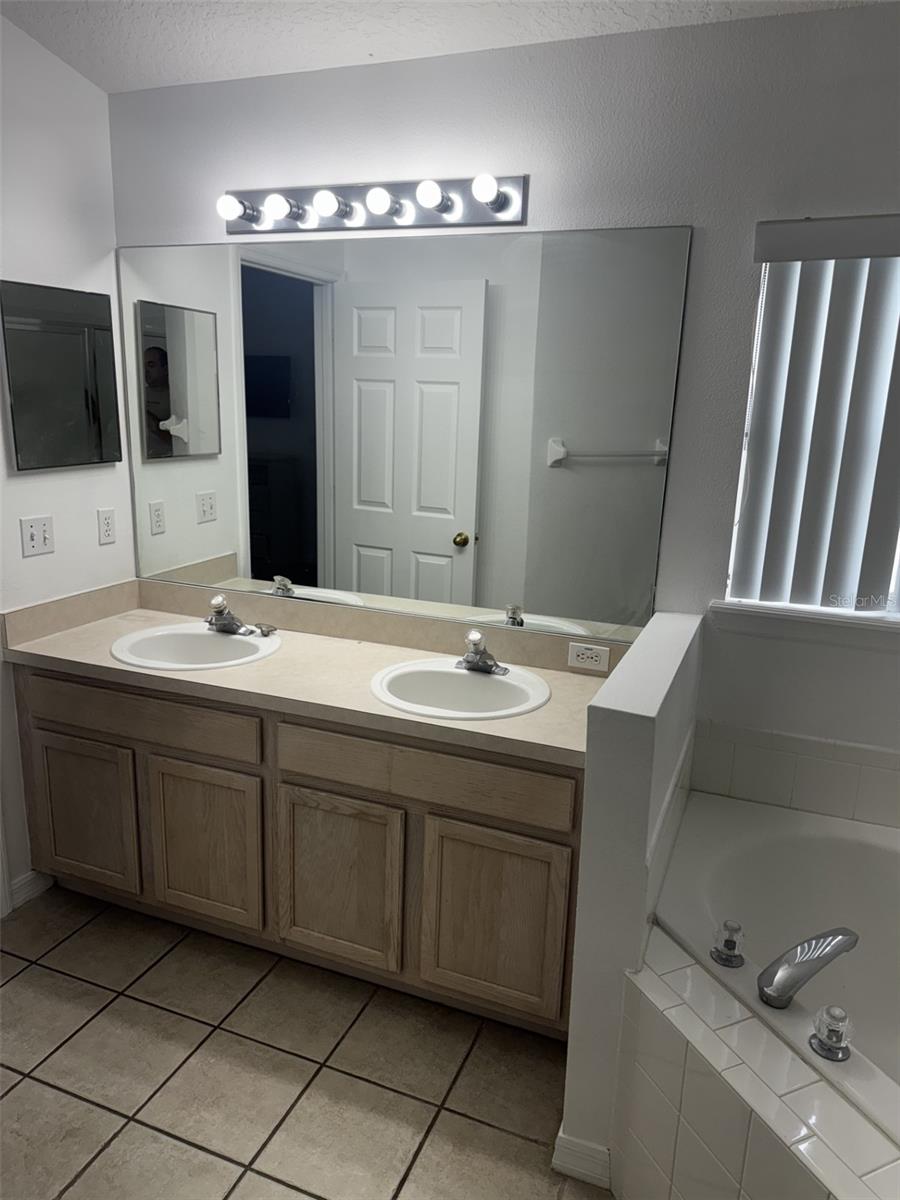 1144 CLEAR CREEK CIR, CLERMONT, FL, 34714