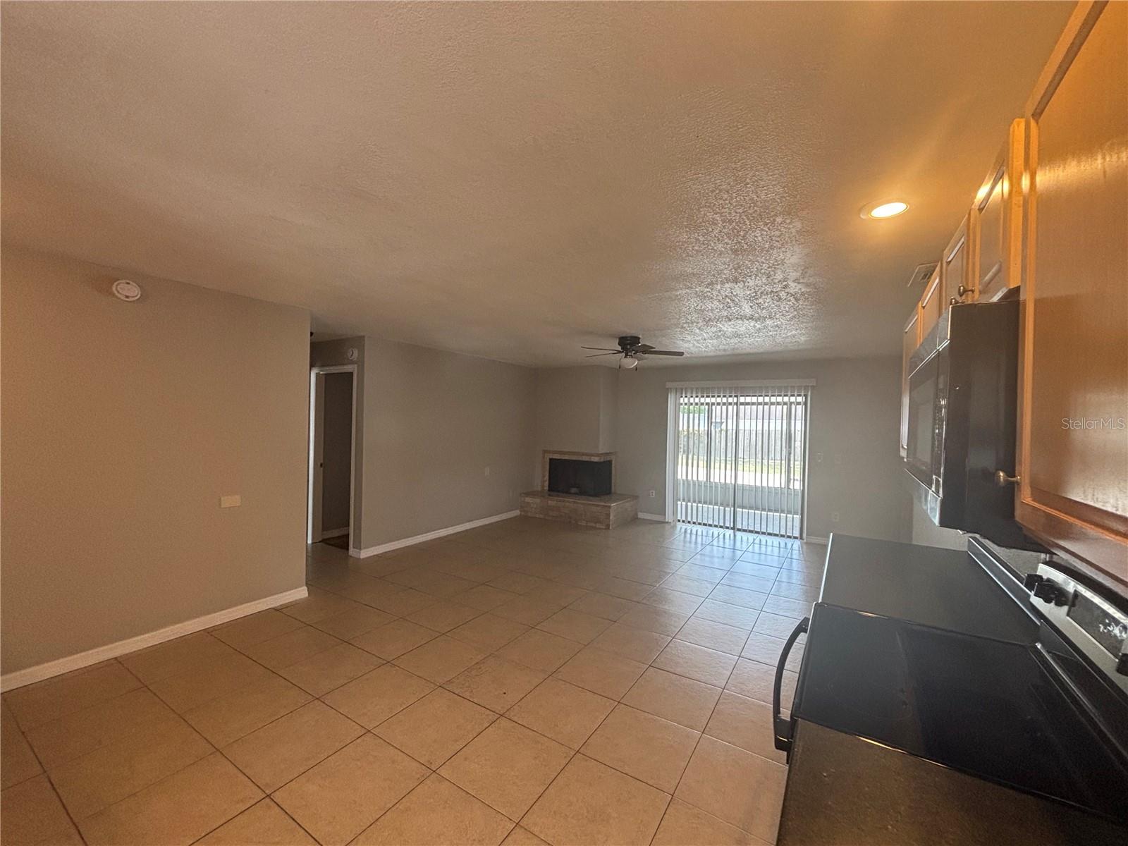 337 FISHER DR, DELTONA, FL, 32725