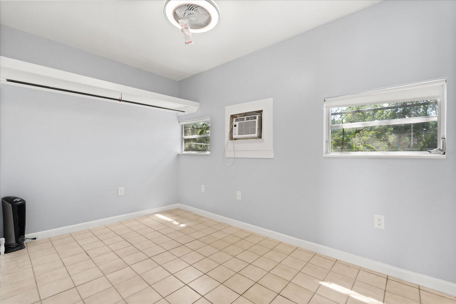 2906 E GRANT AVE, ORLANDO, FL, 32806