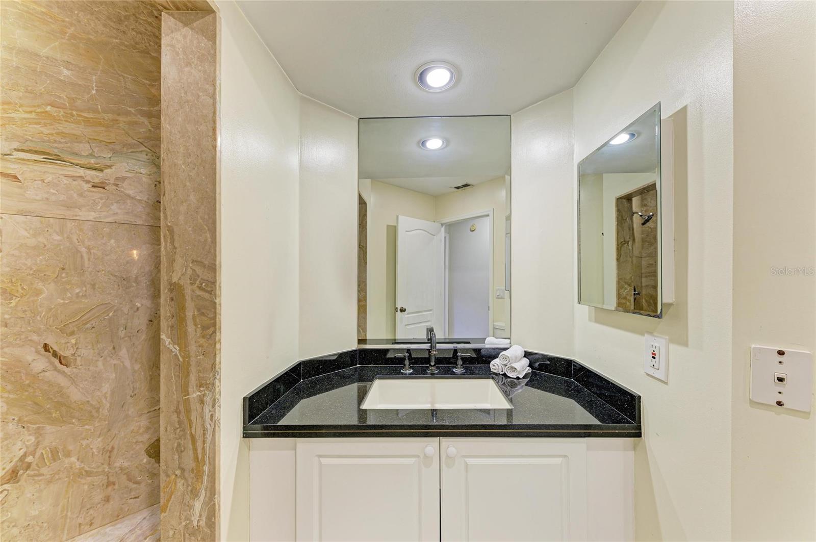 3605 54TH DR W #101, BRADENTON, FL, 34210