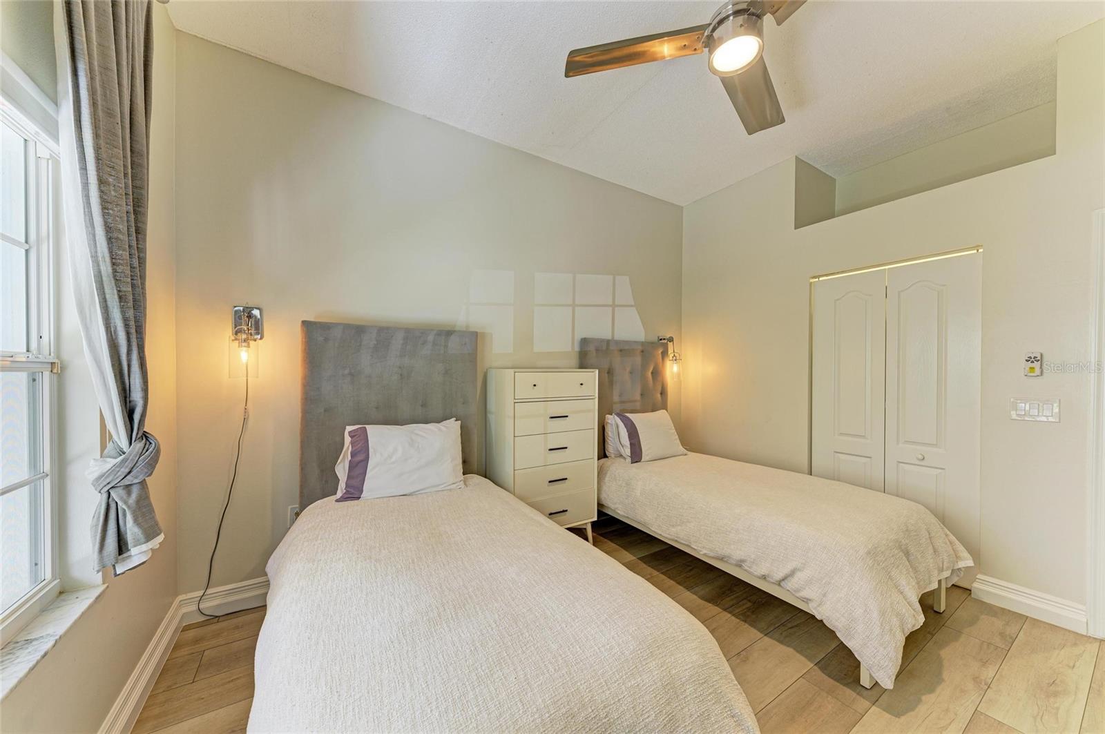 3605 54TH DR W #101, BRADENTON, FL, 34210