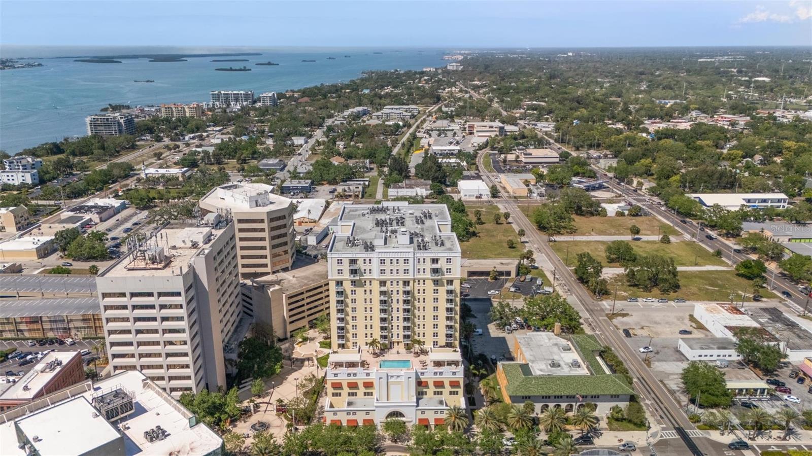 628 CLEVELAND ST #906, CLEARWATER, FL, 33755