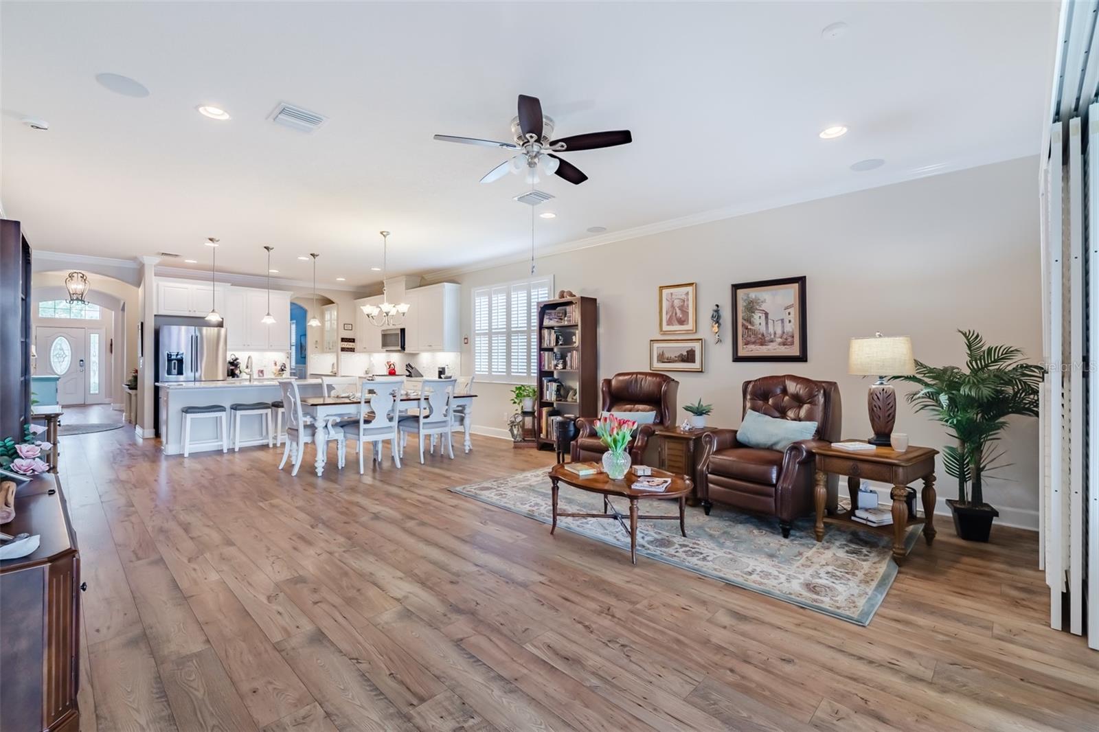 17609 BUCKINGHAM GARDEN DR, LITHIA, FL, 33547