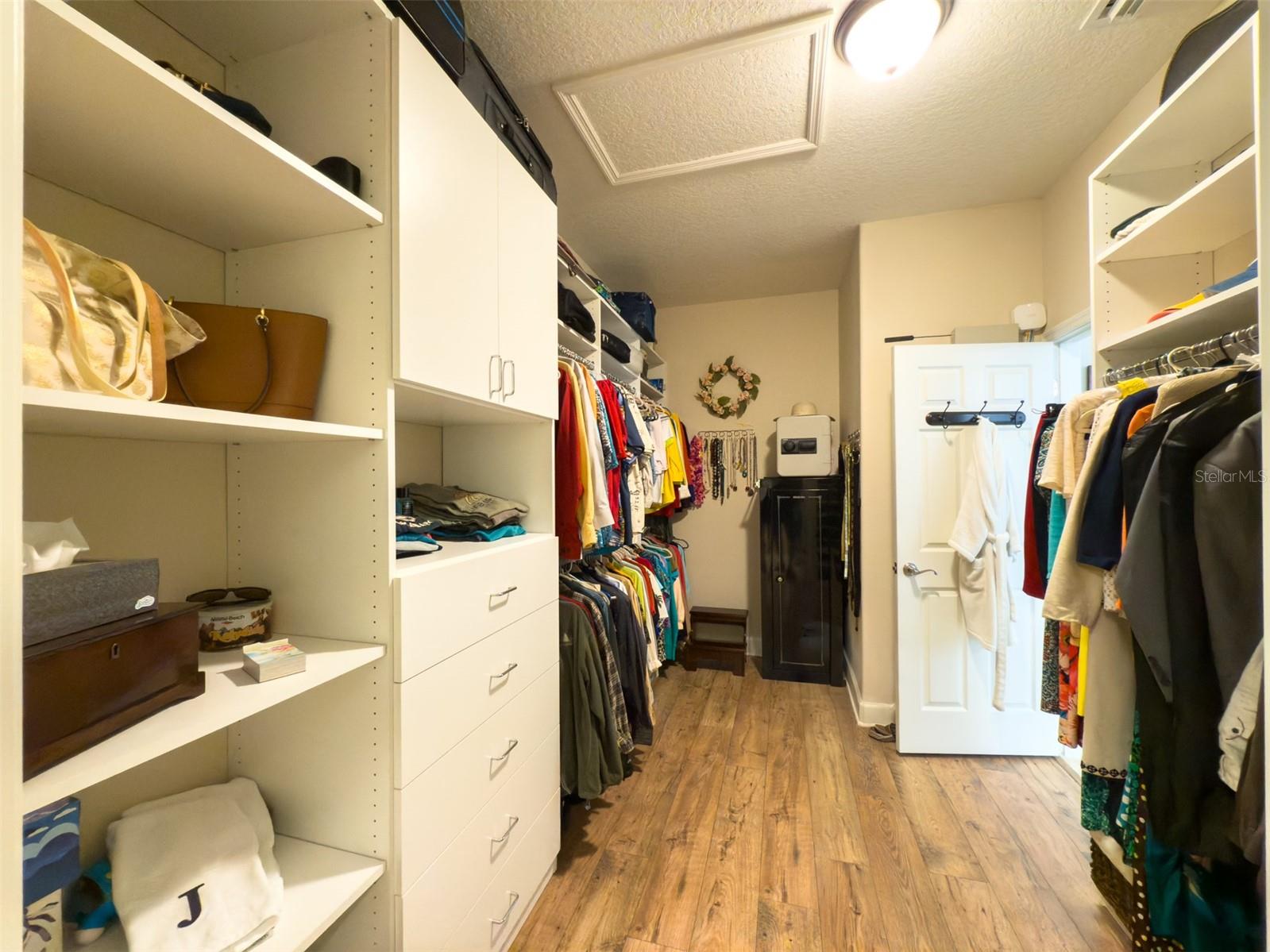 17609 BUCKINGHAM GARDEN DR, LITHIA, FL, 33547