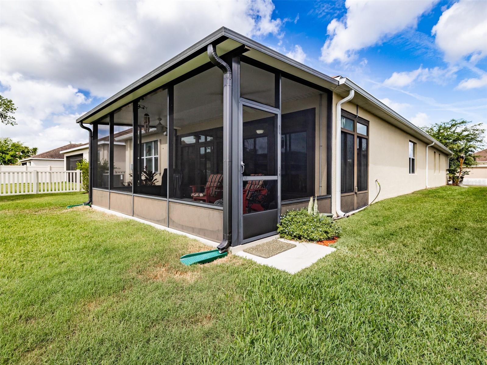 17609 BUCKINGHAM GARDEN DR, LITHIA, FL, 33547