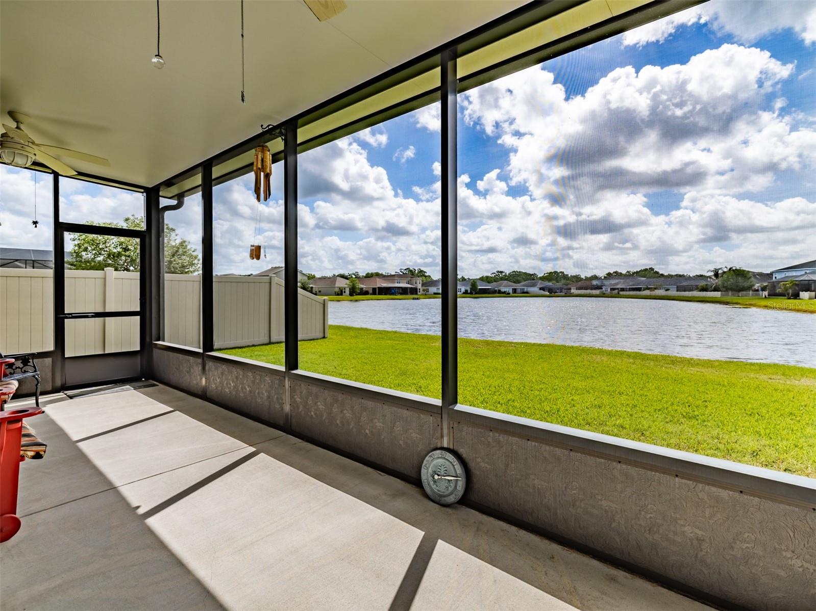 17609 BUCKINGHAM GARDEN DR, LITHIA, FL, 33547