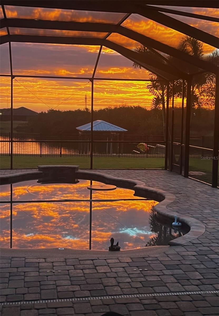 11851 LAKE LUCAYA DR, RIVERVIEW, FL, 33579