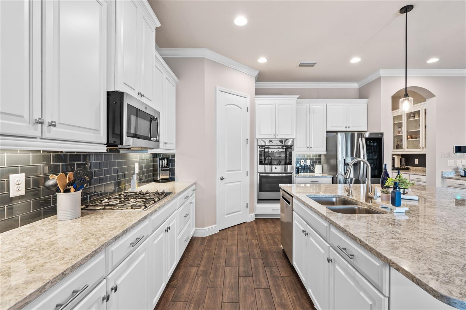 11851 LAKE LUCAYA DR, RIVERVIEW, FL, 33579