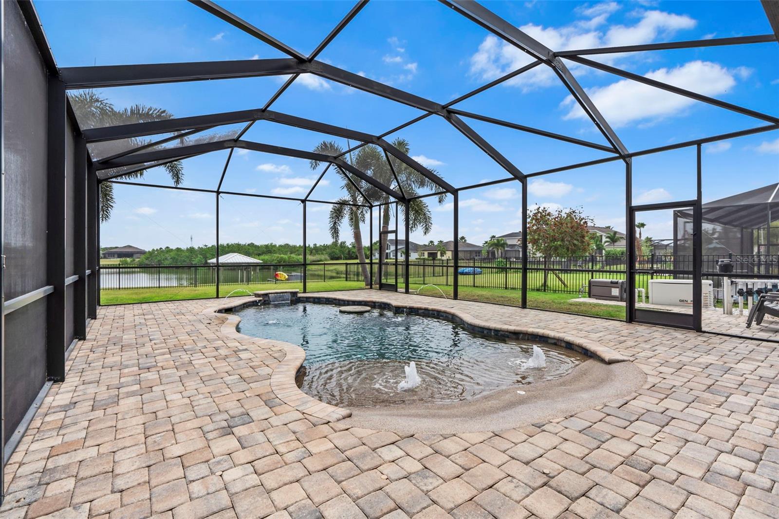 11851 LAKE LUCAYA DR, RIVERVIEW, FL, 33579