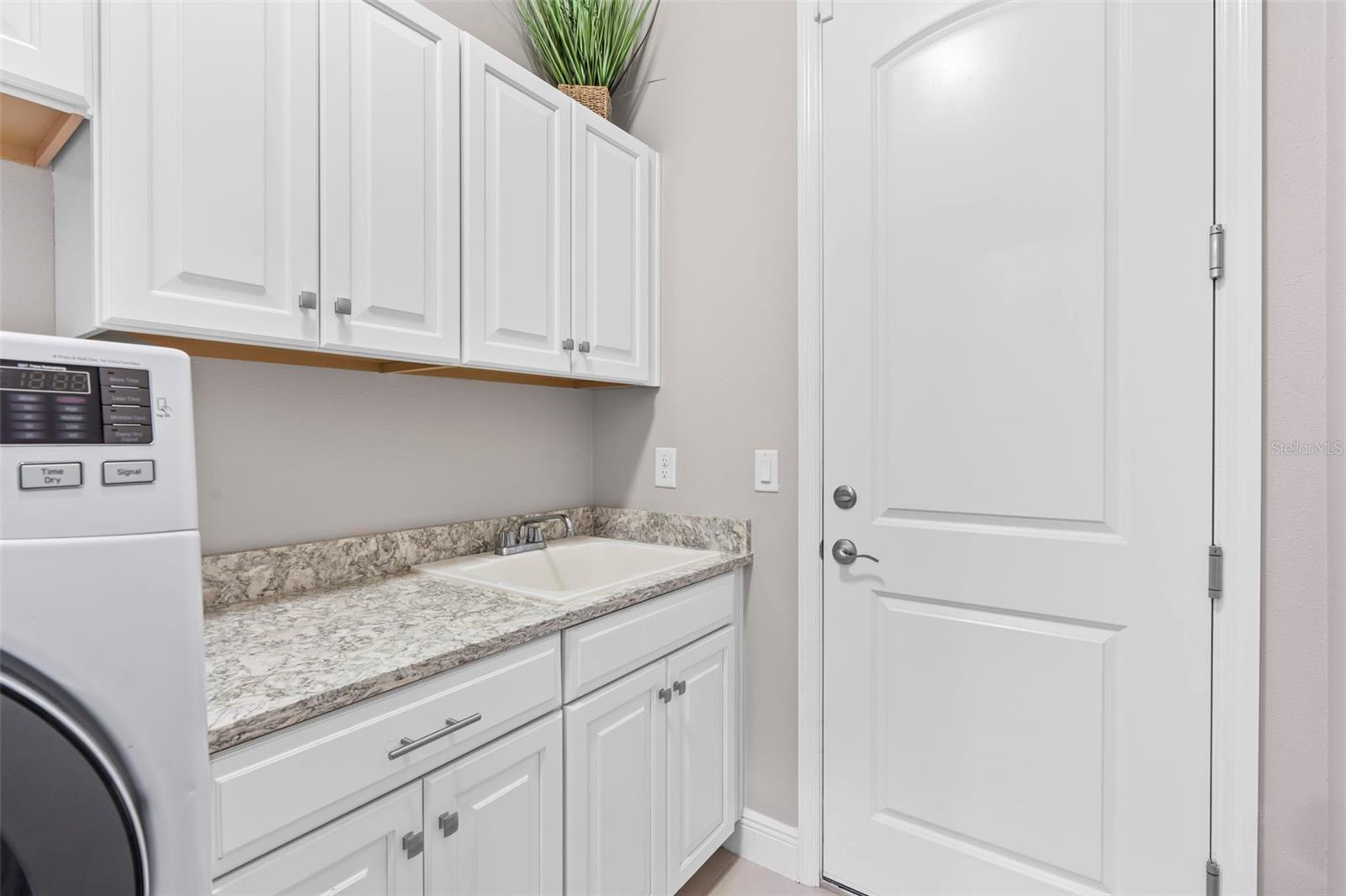 11851 LAKE LUCAYA DR, RIVERVIEW, FL, 33579