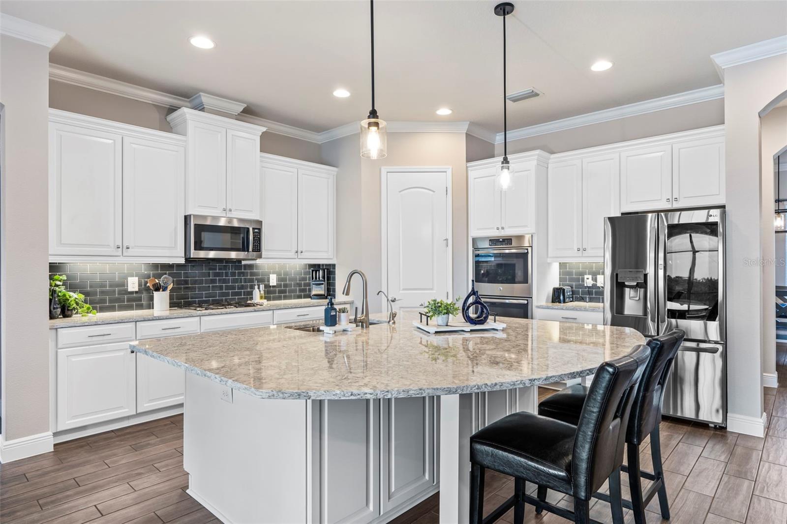 11851 LAKE LUCAYA DR, RIVERVIEW, FL, 33579