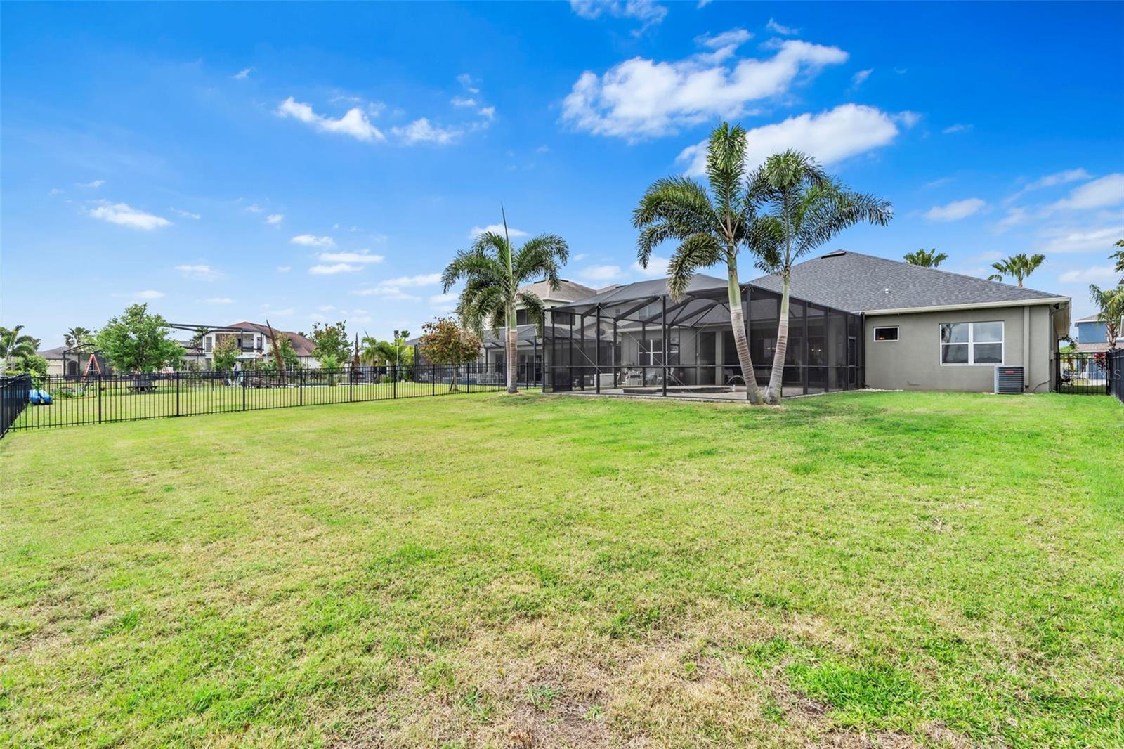 11851 LAKE LUCAYA DR, RIVERVIEW, FL, 33579