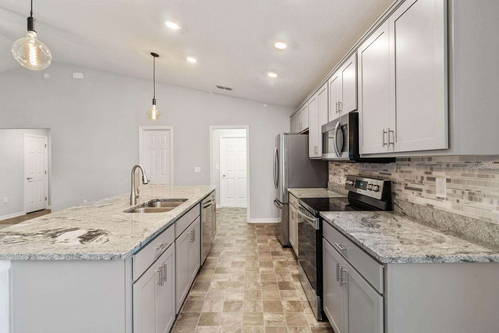 333 BANDON DUNES LOOP, DAVENPORT, FL, 33837