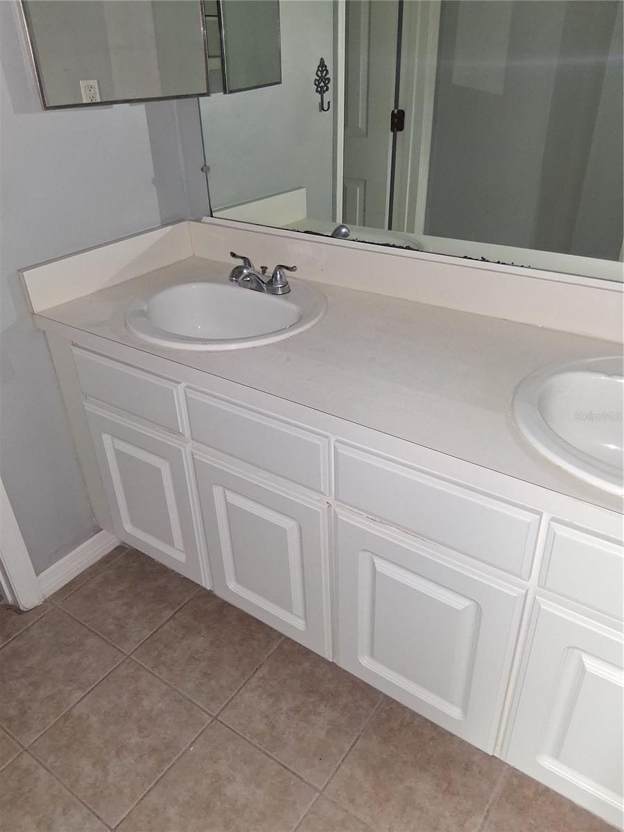 2559 N ALAFAYA TRL #115, ORLANDO, FL, 32826