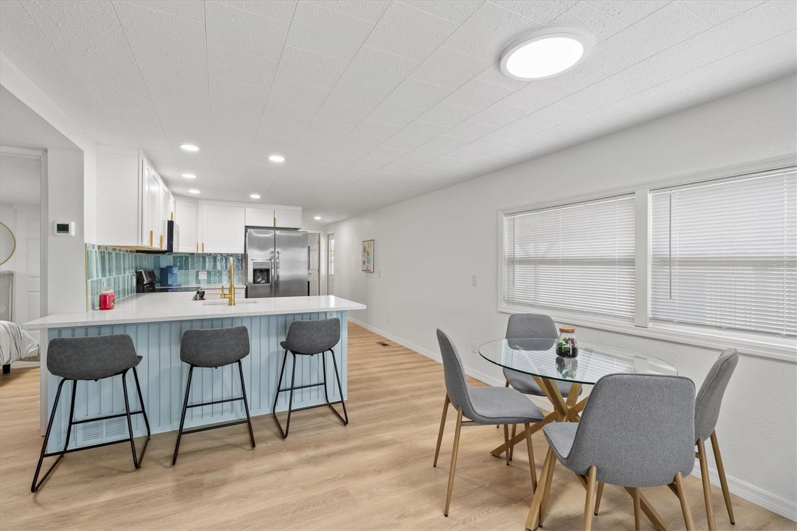 231 SOUTHWINDS DR, SARASOTA, FL, 34231