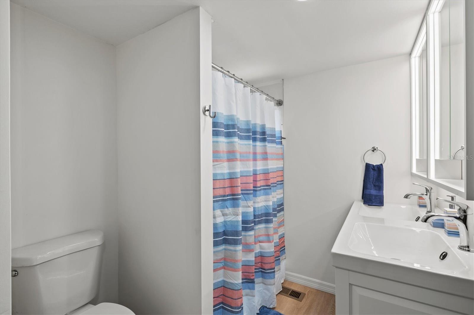 231 SOUTHWINDS DR, SARASOTA, FL, 34231