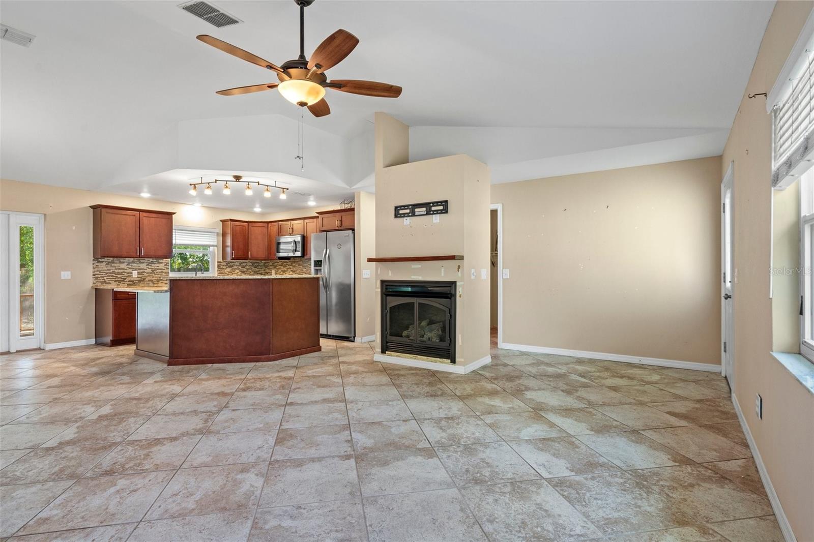 7160 W PORPOISE DR, HOMOSASSA, FL, 34446