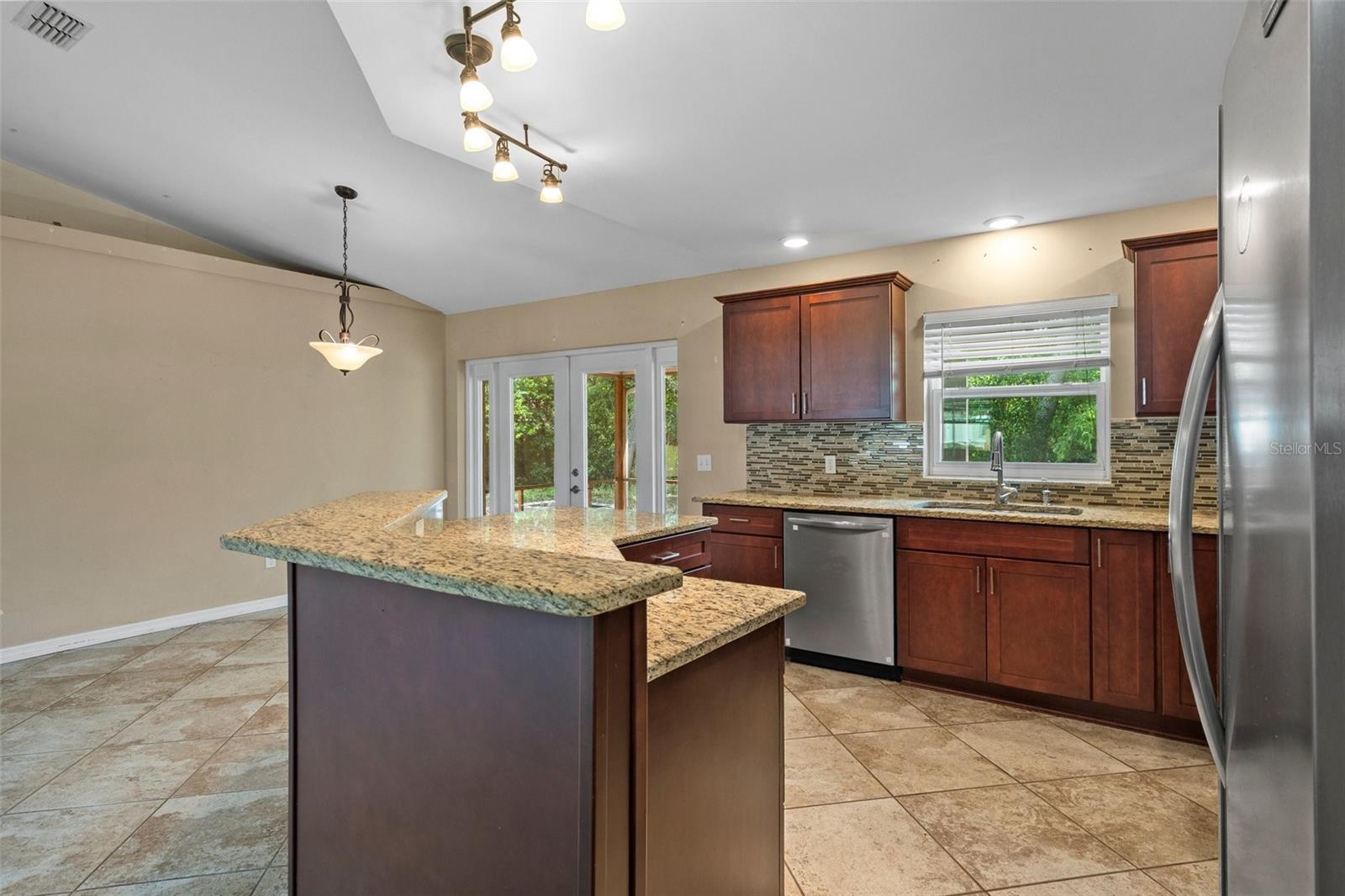 7160 W PORPOISE DR, HOMOSASSA, FL, 34446