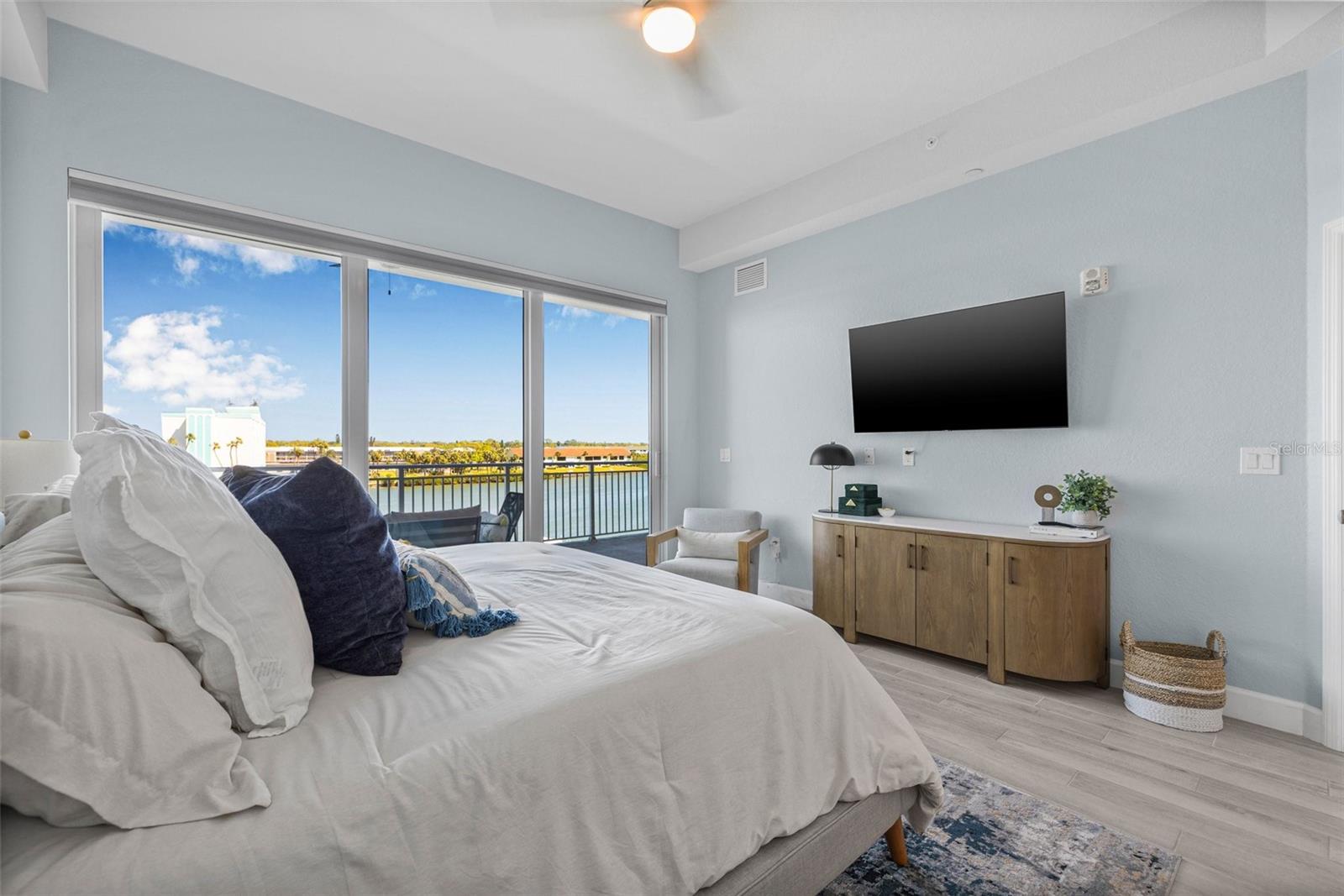 20001 GULF BLVD #404, INDIAN SHORES, FL, 33785