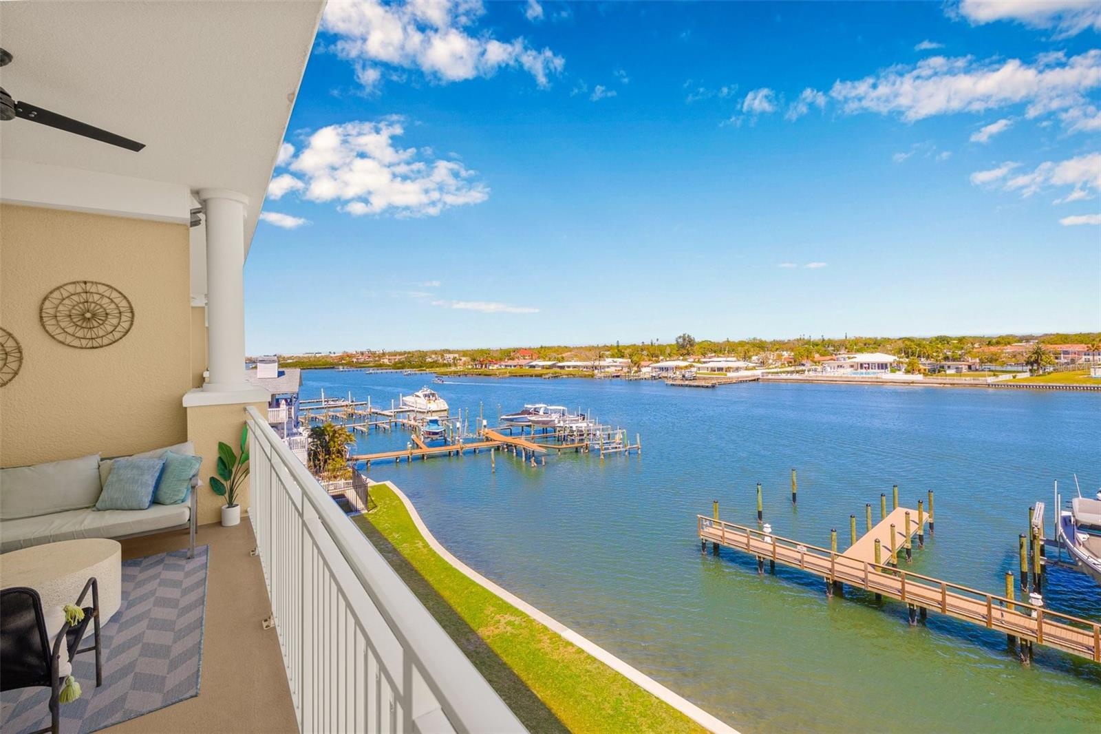 20001 GULF BLVD #404, INDIAN SHORES, FL, 33785