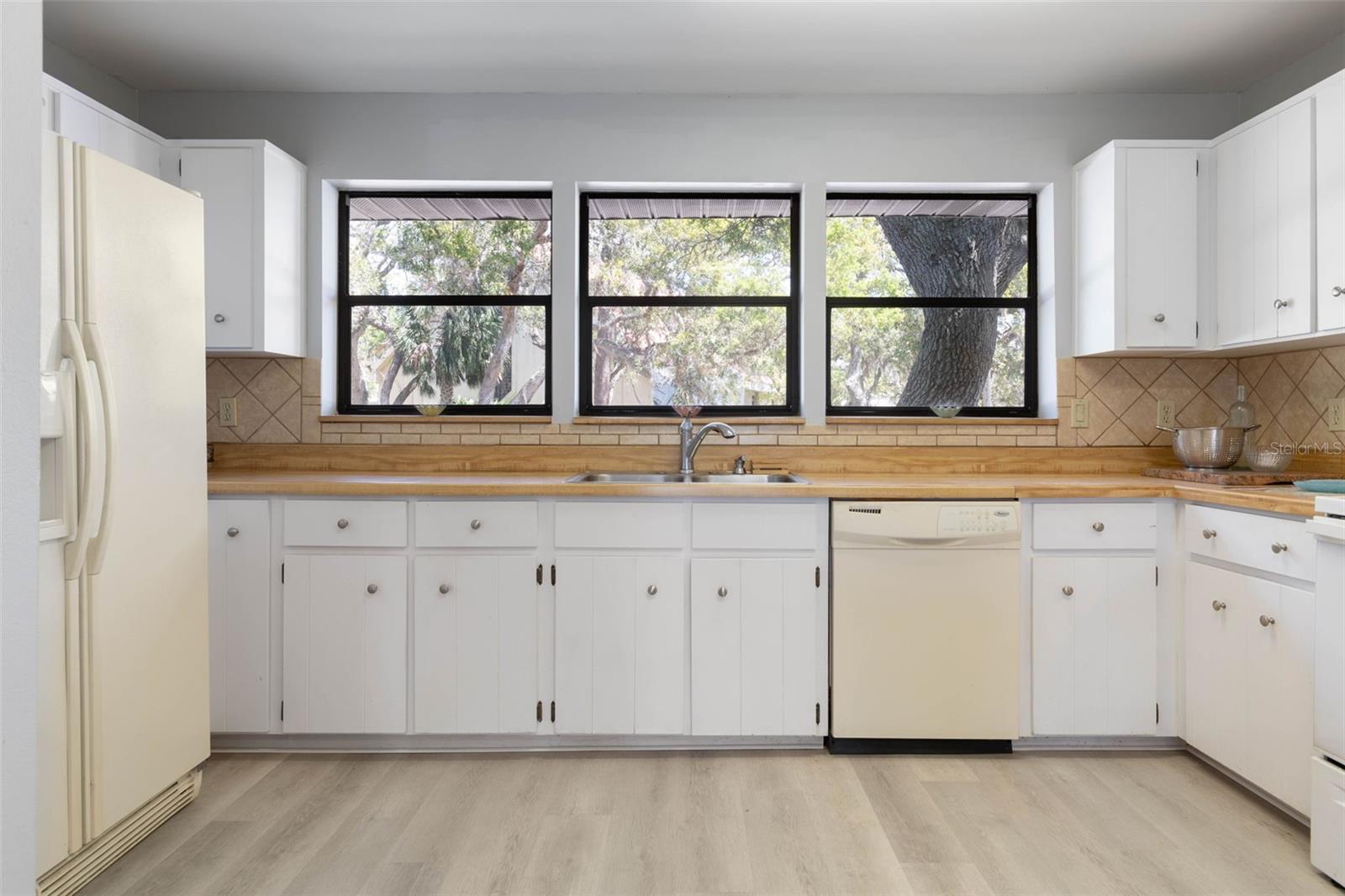 2260 JOHN ANDERSON DR, ORMOND BEACH, FL, 32176