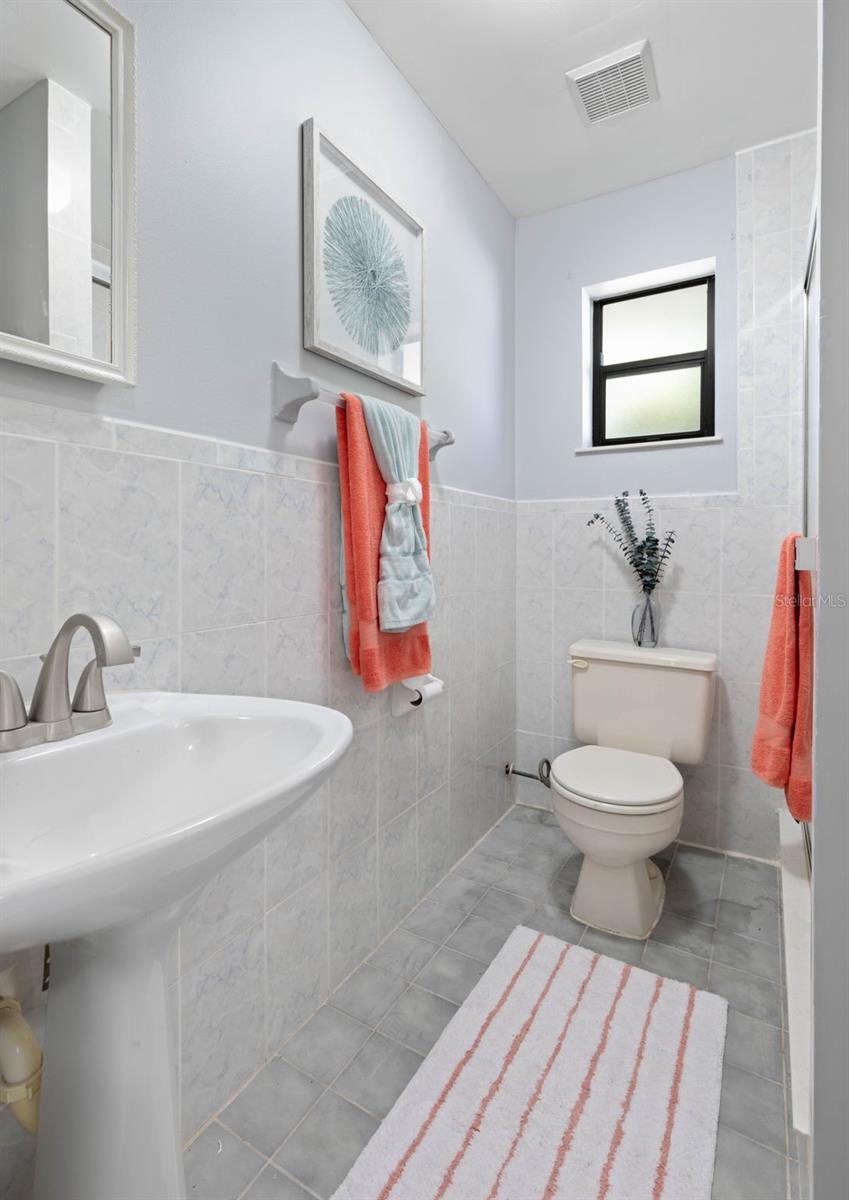 2260 JOHN ANDERSON DR, ORMOND BEACH, FL, 32176