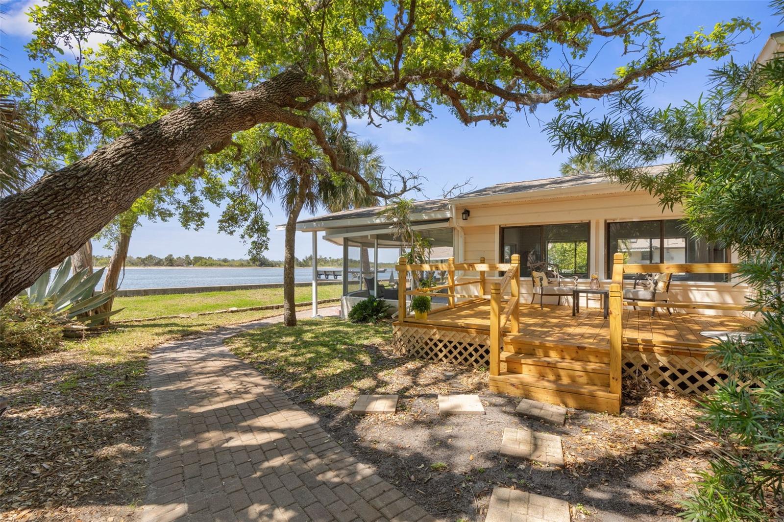 2260 JOHN ANDERSON DR, ORMOND BEACH, FL, 32176