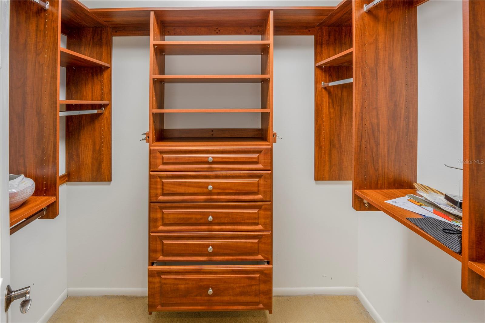 5701 AINSWORTH CT W, TAMPA, FL, 33647