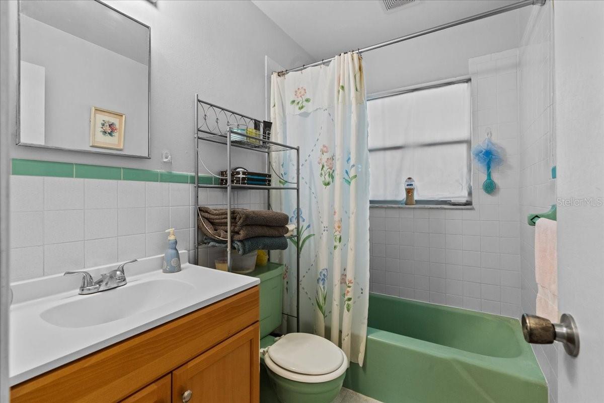 314 AVALONE DR, APOPKA, FL, 32703