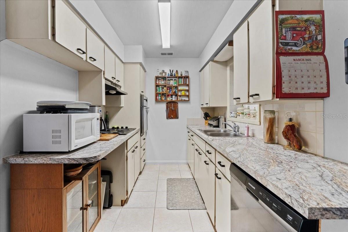 314 AVALONE DR, APOPKA, FL, 32703