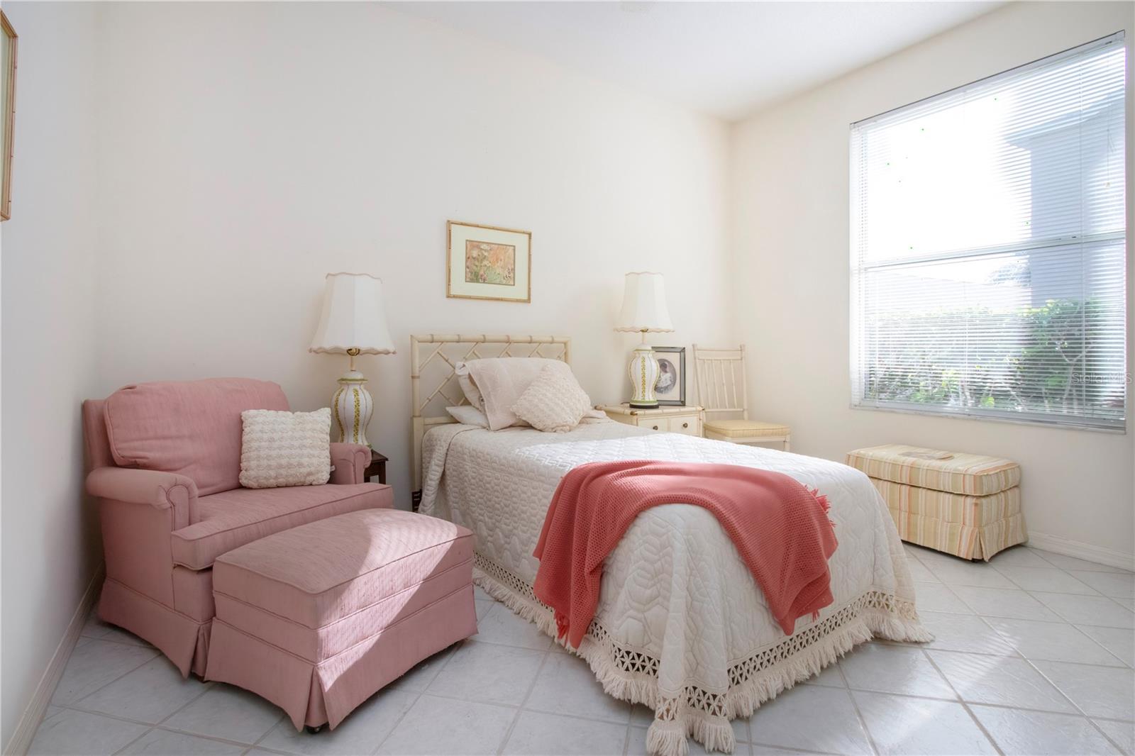 9641 CASTLE POINT DR #1211, SARASOTA, FL, 34238