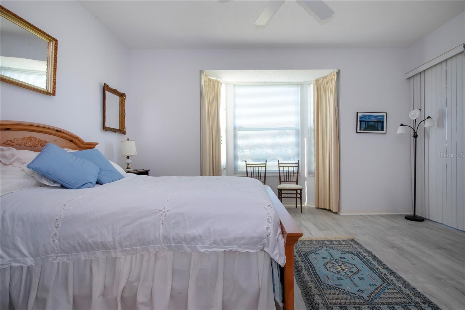 9641 CASTLE POINT DR #1211, SARASOTA, FL, 34238