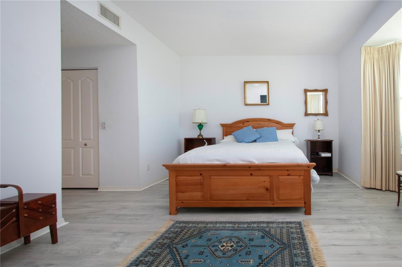 9641 CASTLE POINT DR #1211, SARASOTA, FL, 34238