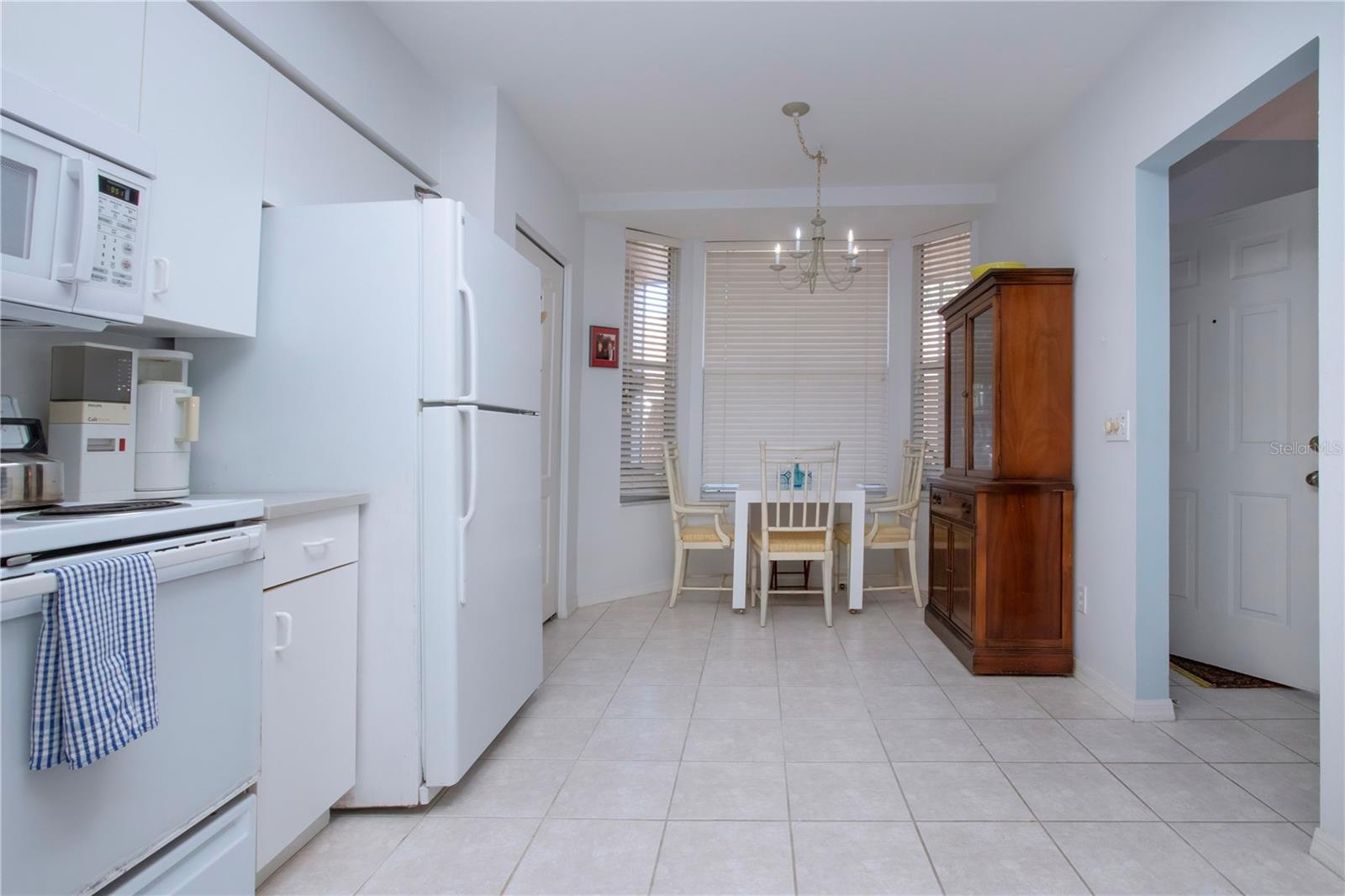 9641 CASTLE POINT DR #1211, SARASOTA, FL, 34238