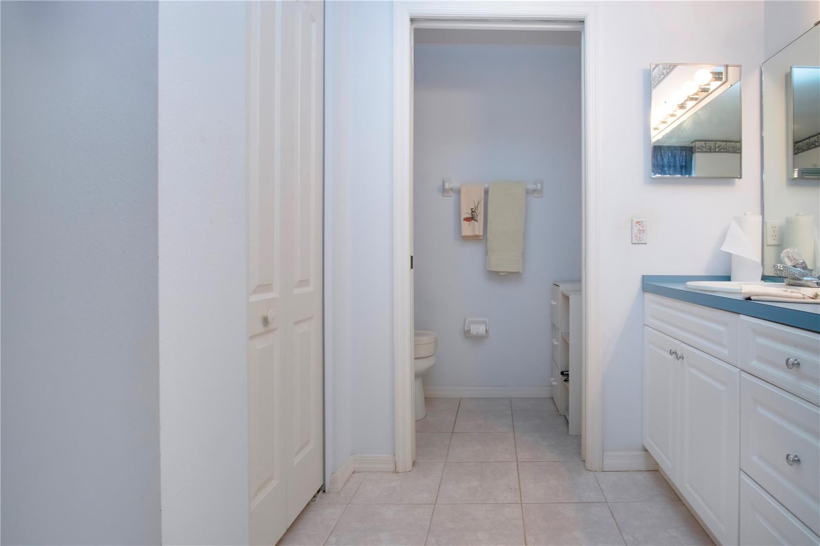 9641 CASTLE POINT DR #1211, SARASOTA, FL, 34238