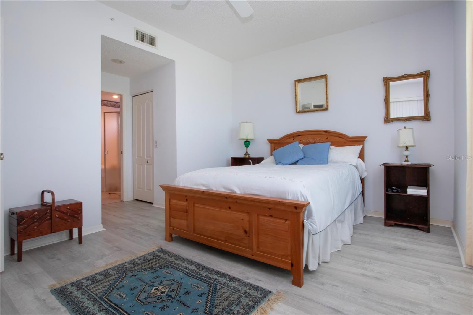 9641 CASTLE POINT DR #1211, SARASOTA, FL, 34238