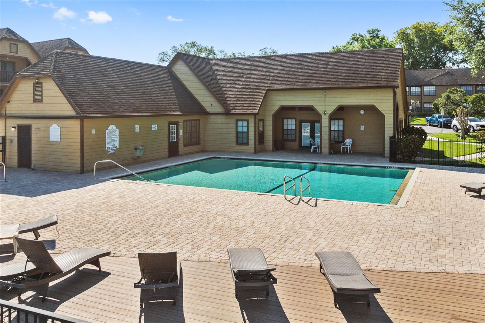 325 LAKEPOINTE DR #303, ALTAMONTE SPRINGS, FL, 32701